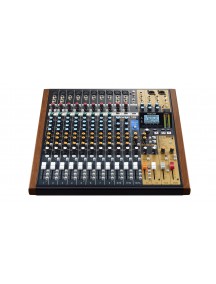 TASCAM Model 16